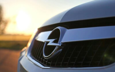 Opel Vectra Coupe : L’Élégance et la Performance Réunies
